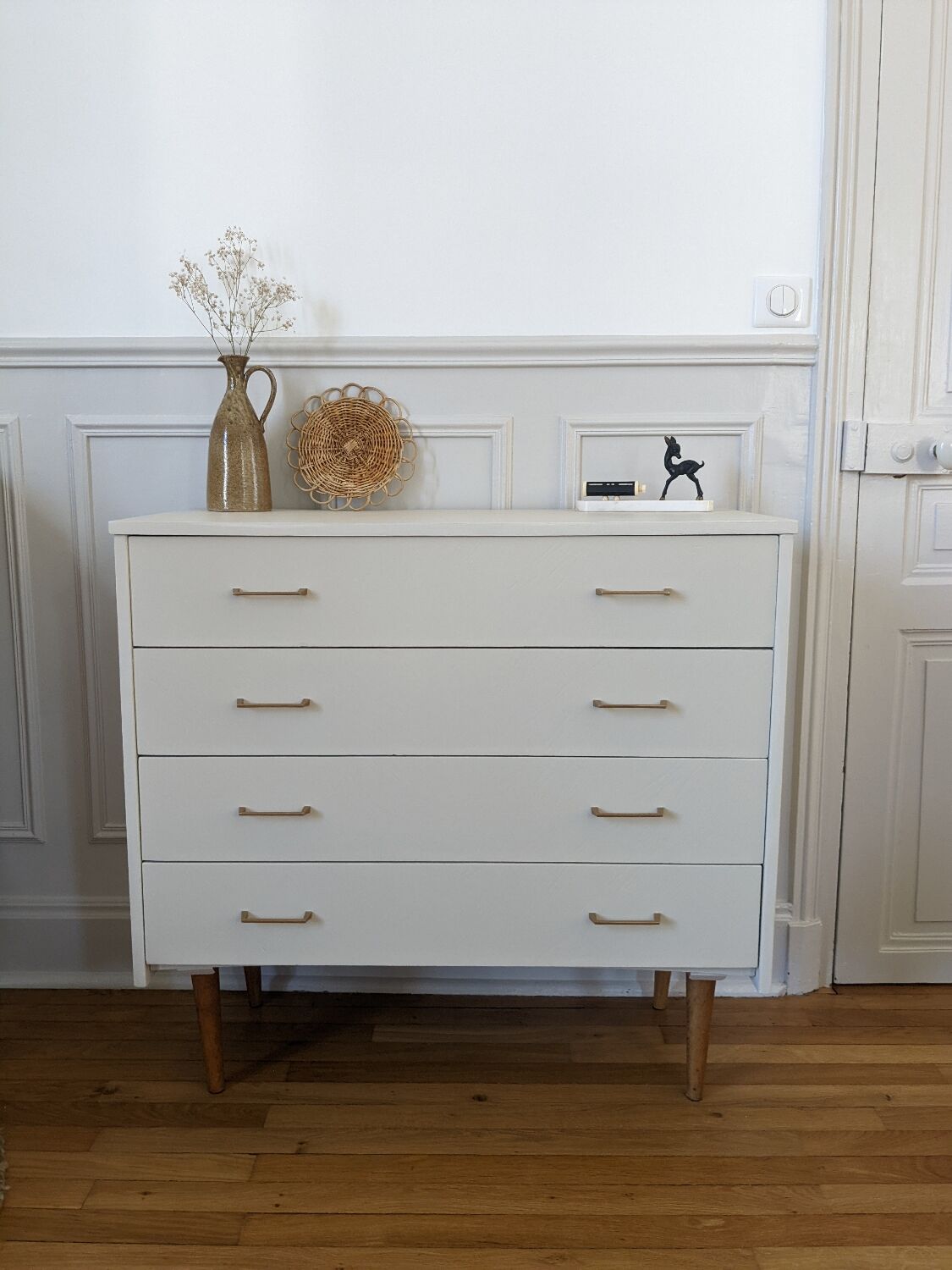 Vintage chest of drawers