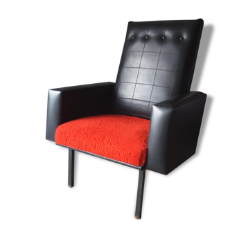 Paire de fauteuil skaï rouge et noire années 50