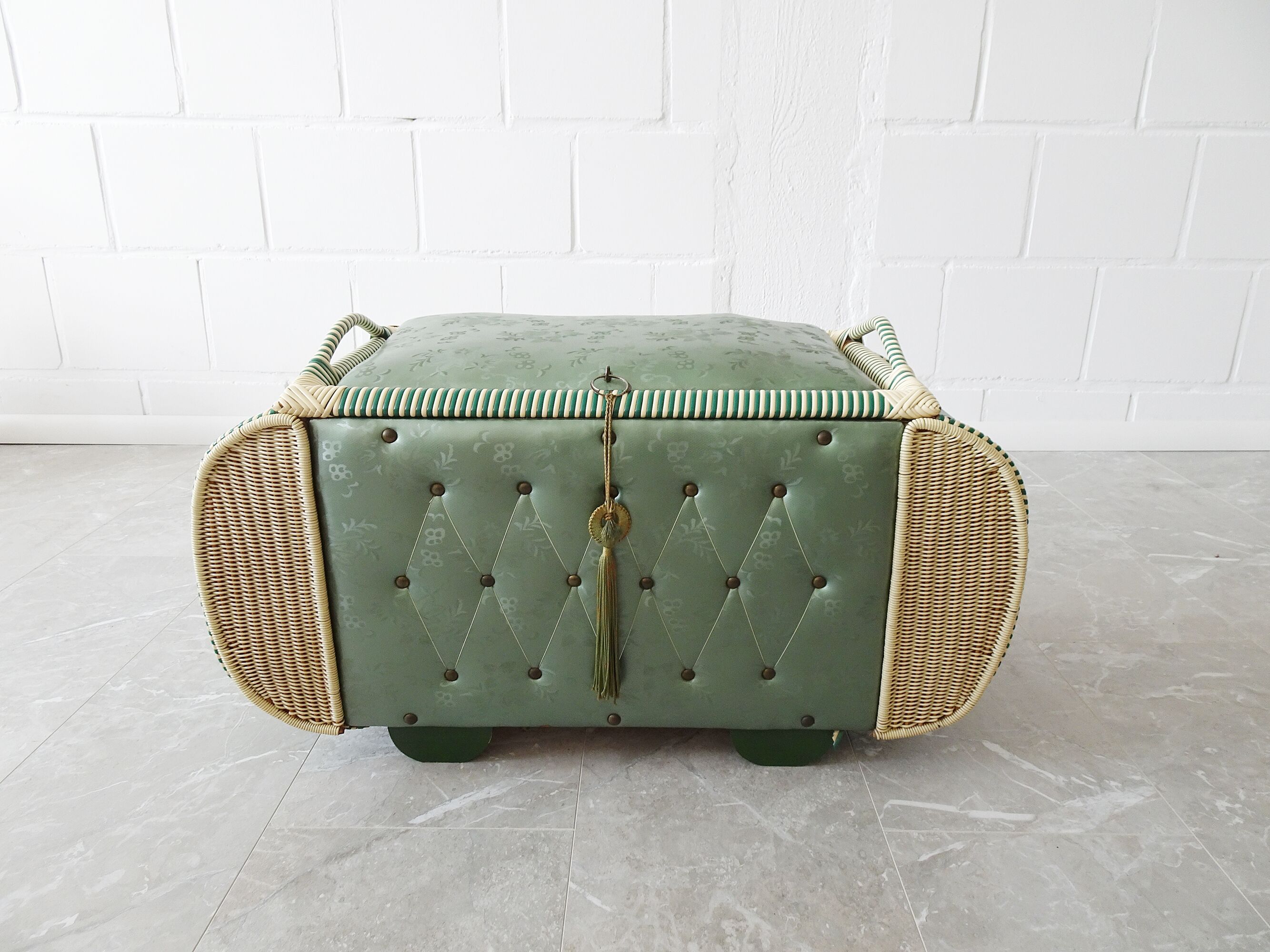 green seat chest