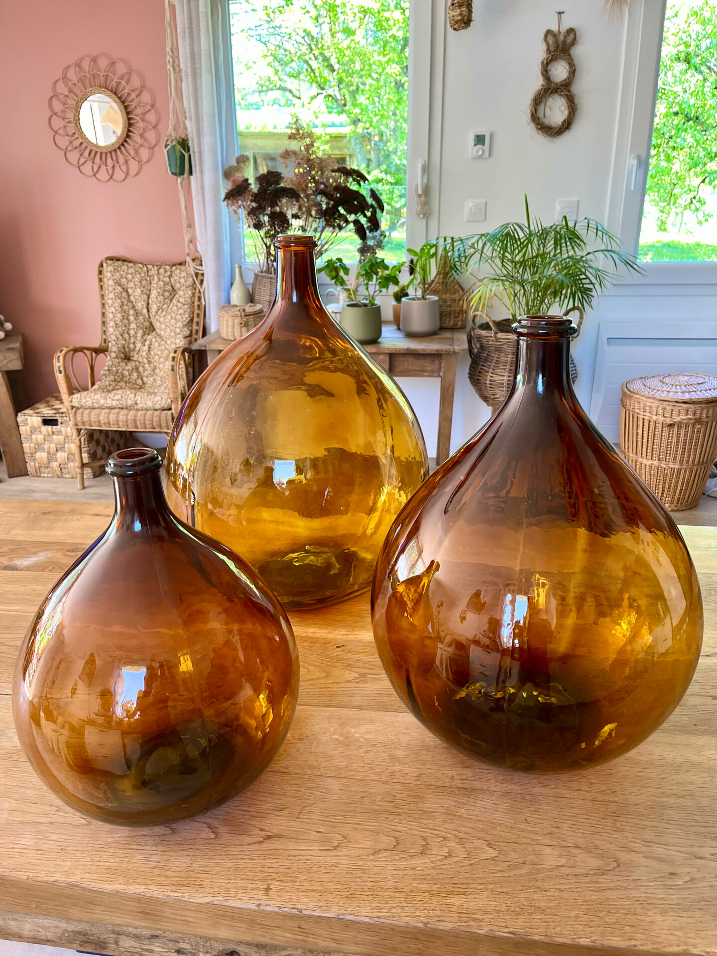 Lot de 3 dame-jeanne ambrées