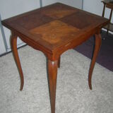 Folding game table
