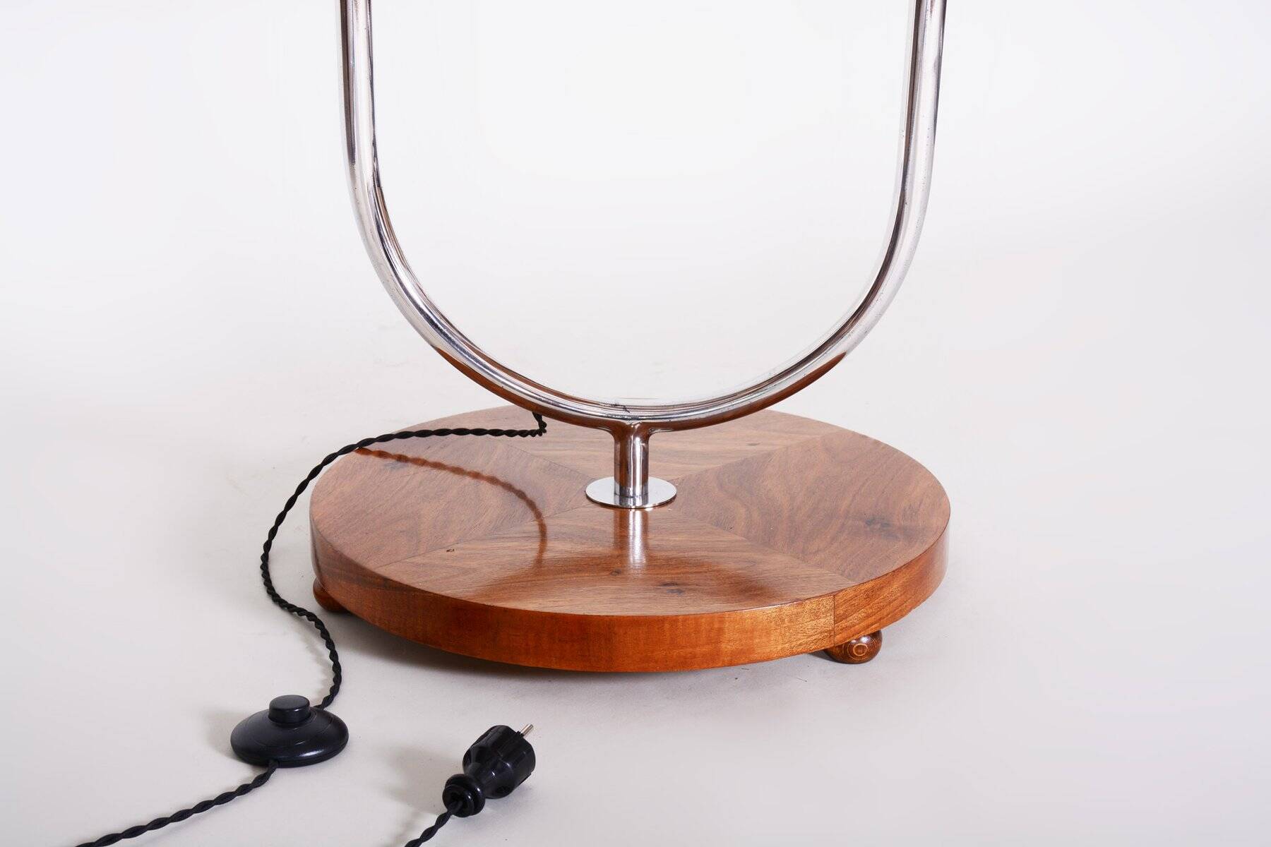 Bauhaus Adjustable Floor Lamp in Walnut and Chrome attributed to R. Slezák, Czech, 1930s