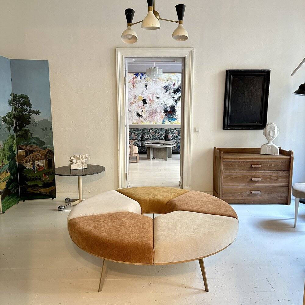 Postmodern Rondell Round Sofa in Velvet Fabric, 1980s