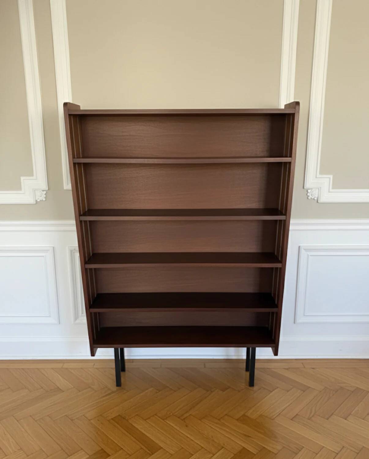 Vintage veneer bookcase with metal legs