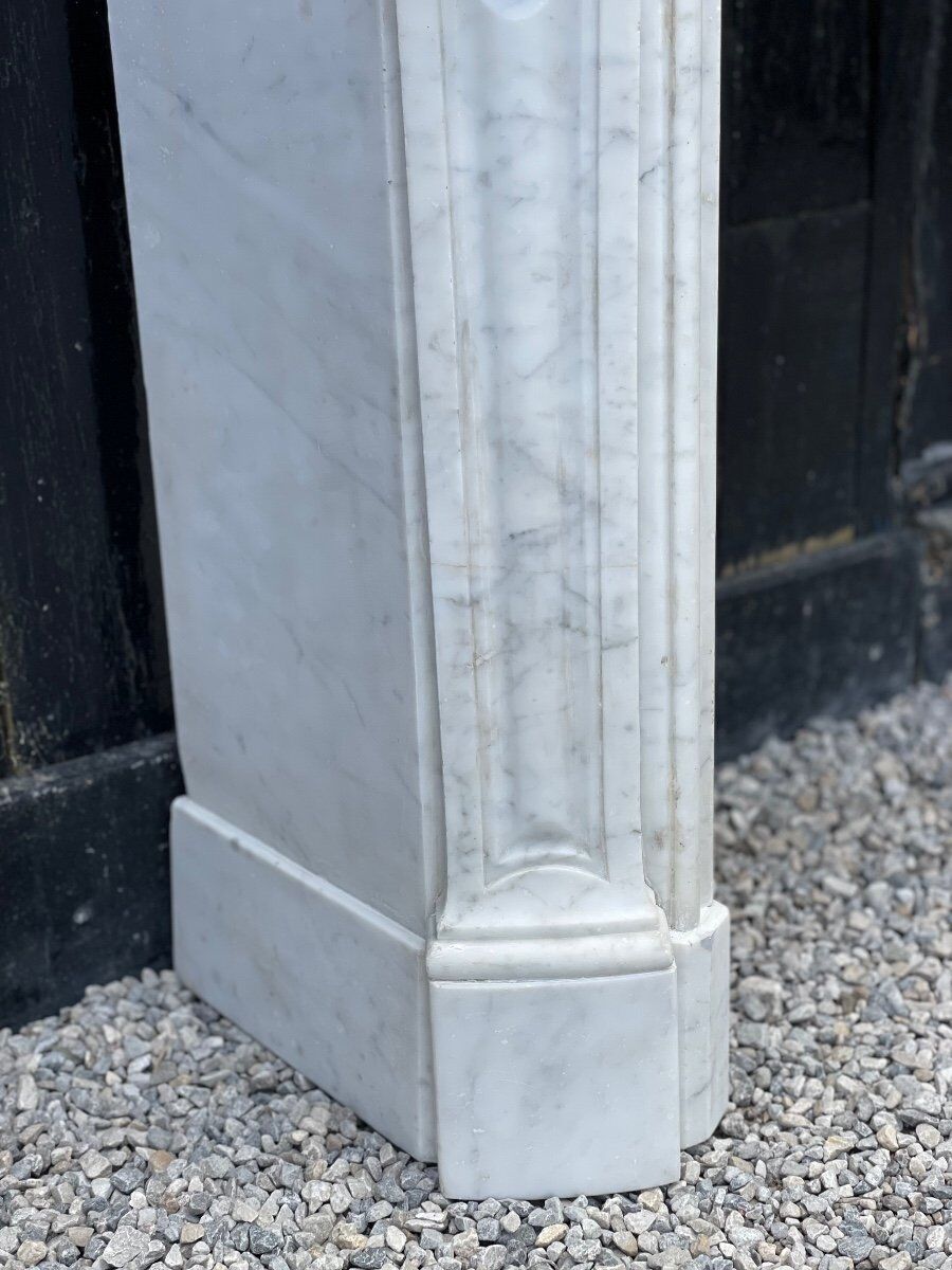 Fireplace in carrara marble around 1880