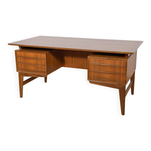 bureau en teck autonome - style