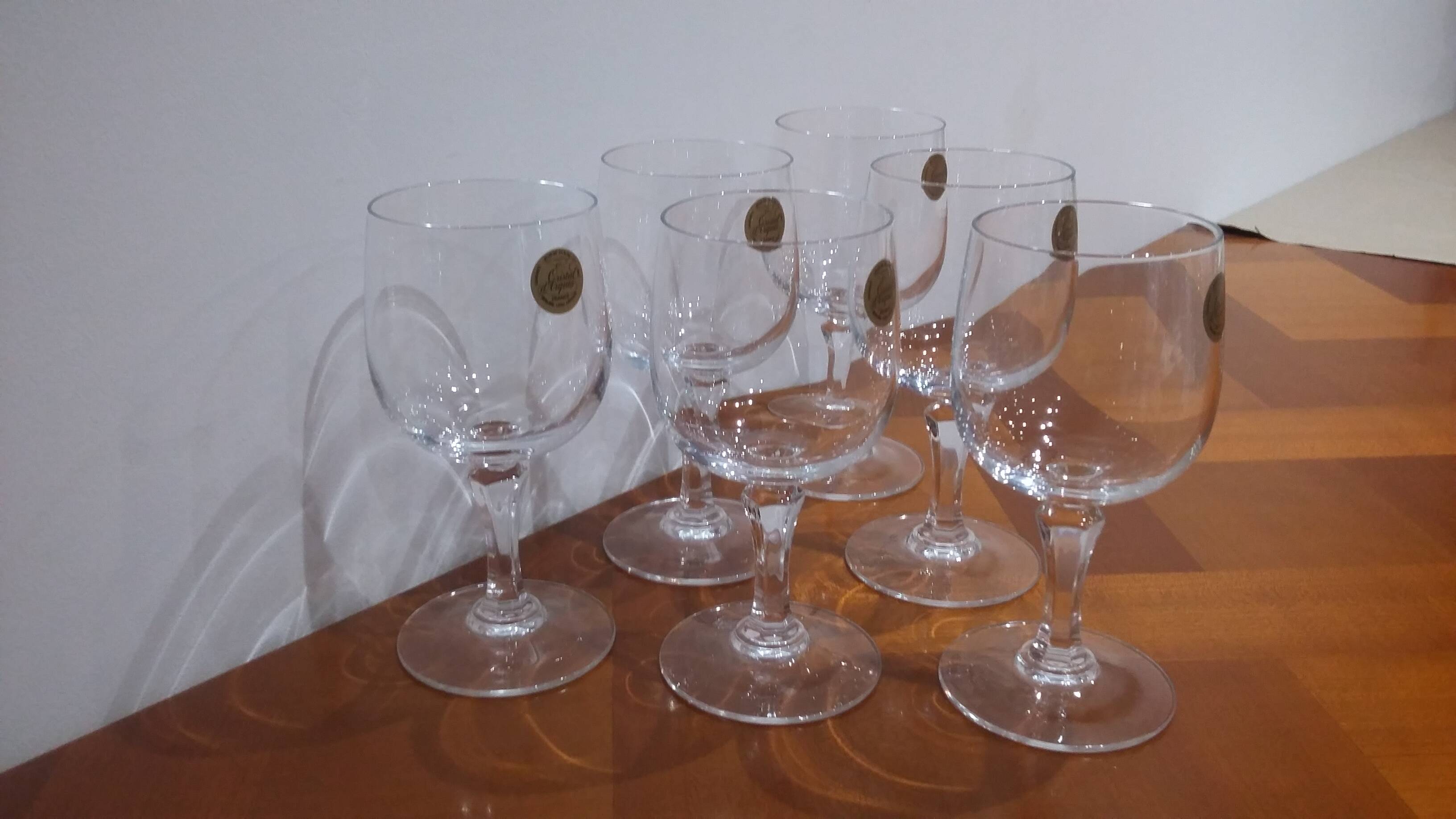 Très Joli Série De 6 Verre A Vin Ambassade En Cristal D'arques