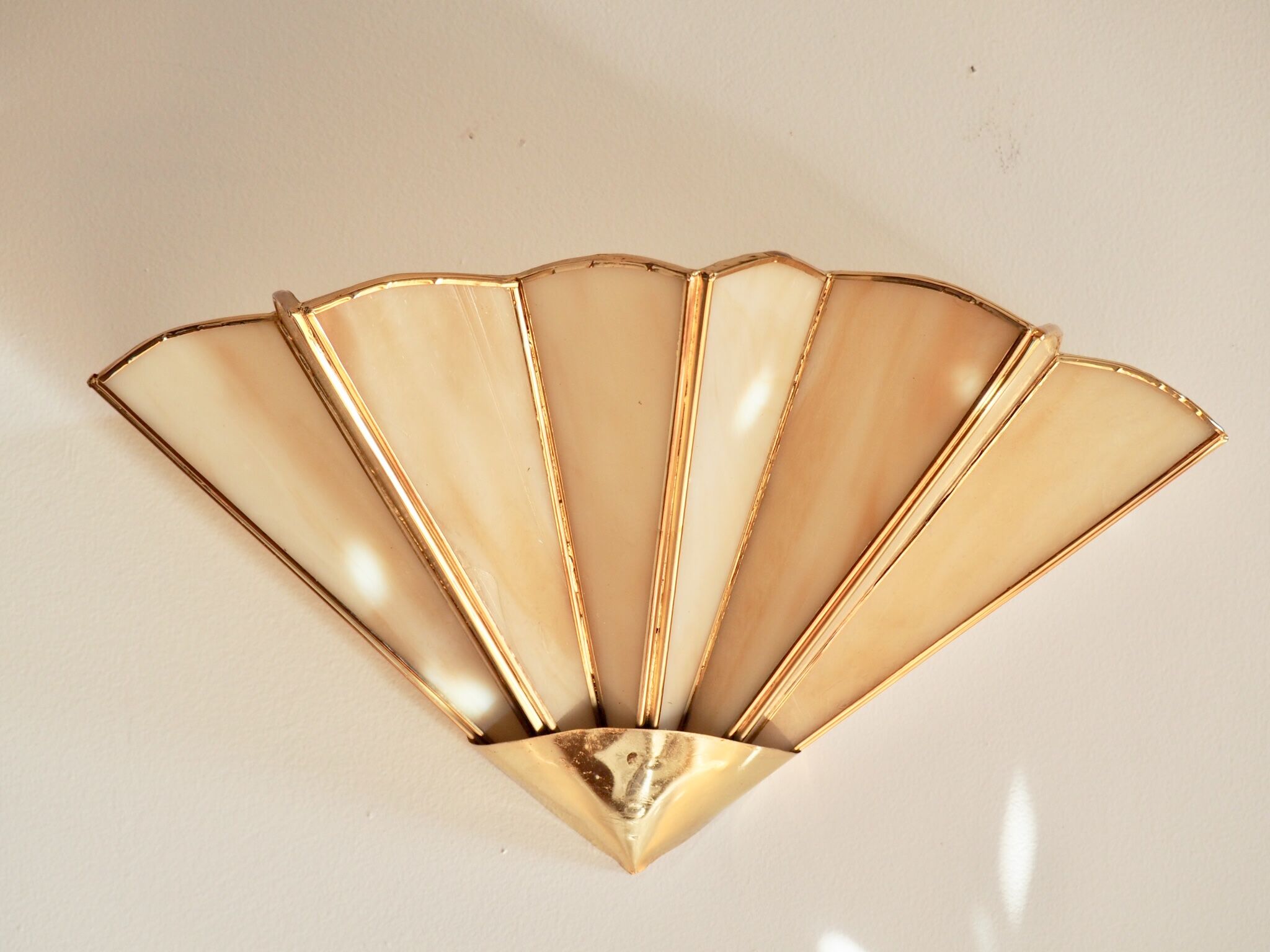 Glass paste wall sconce