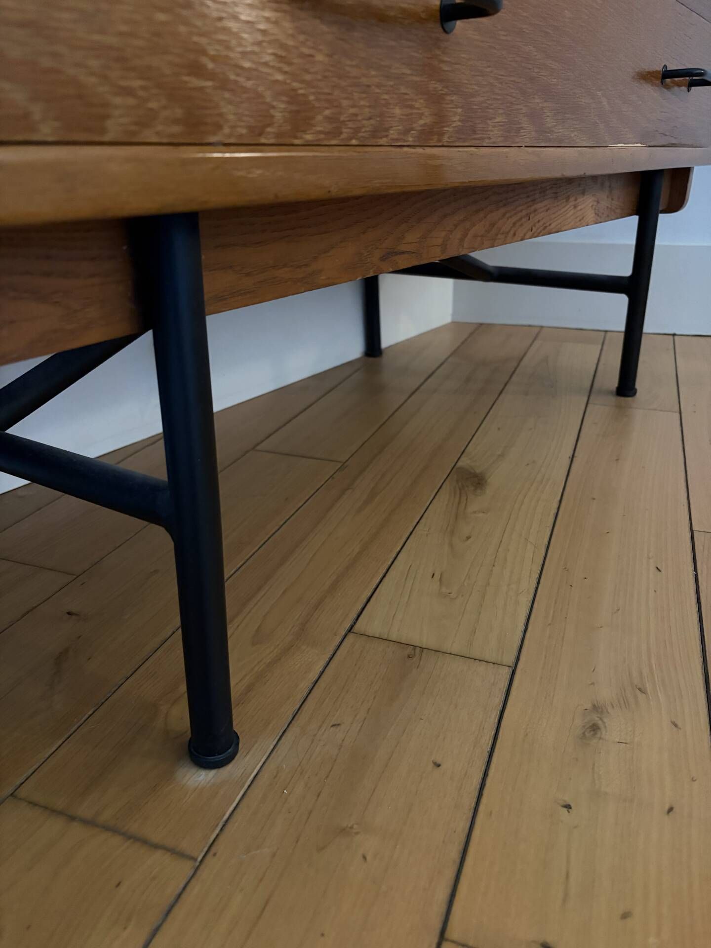 Commode vintage en bois à 8 tiroirs, esprit scandinave
