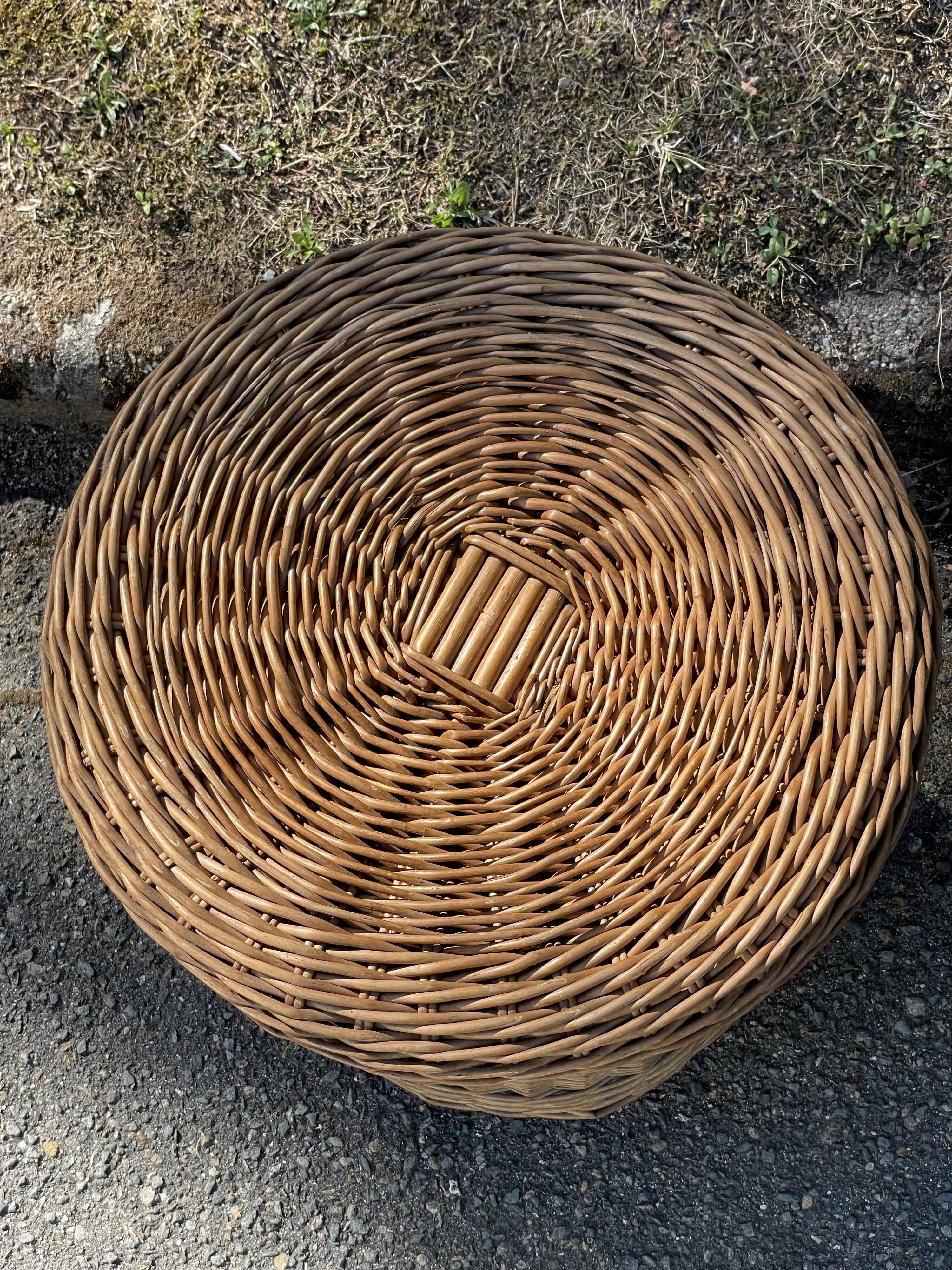 Rattan laundry basket