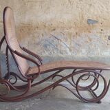 Thonet Lounge Chair No. 2 (No. 9702) 1900s