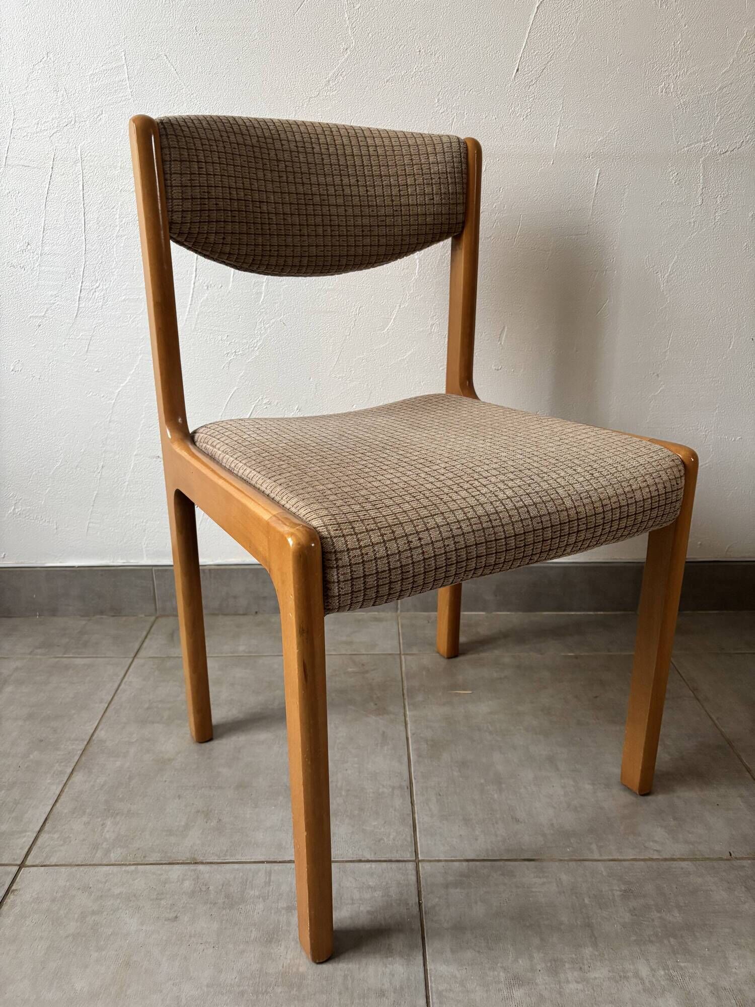 Set of 4 Scandinavian Baumann chairs in solid elm – 1970s