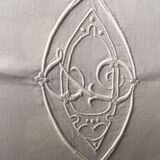 Drap lin blanc ancien brodé à la main et monogramme TD 226 x 320
