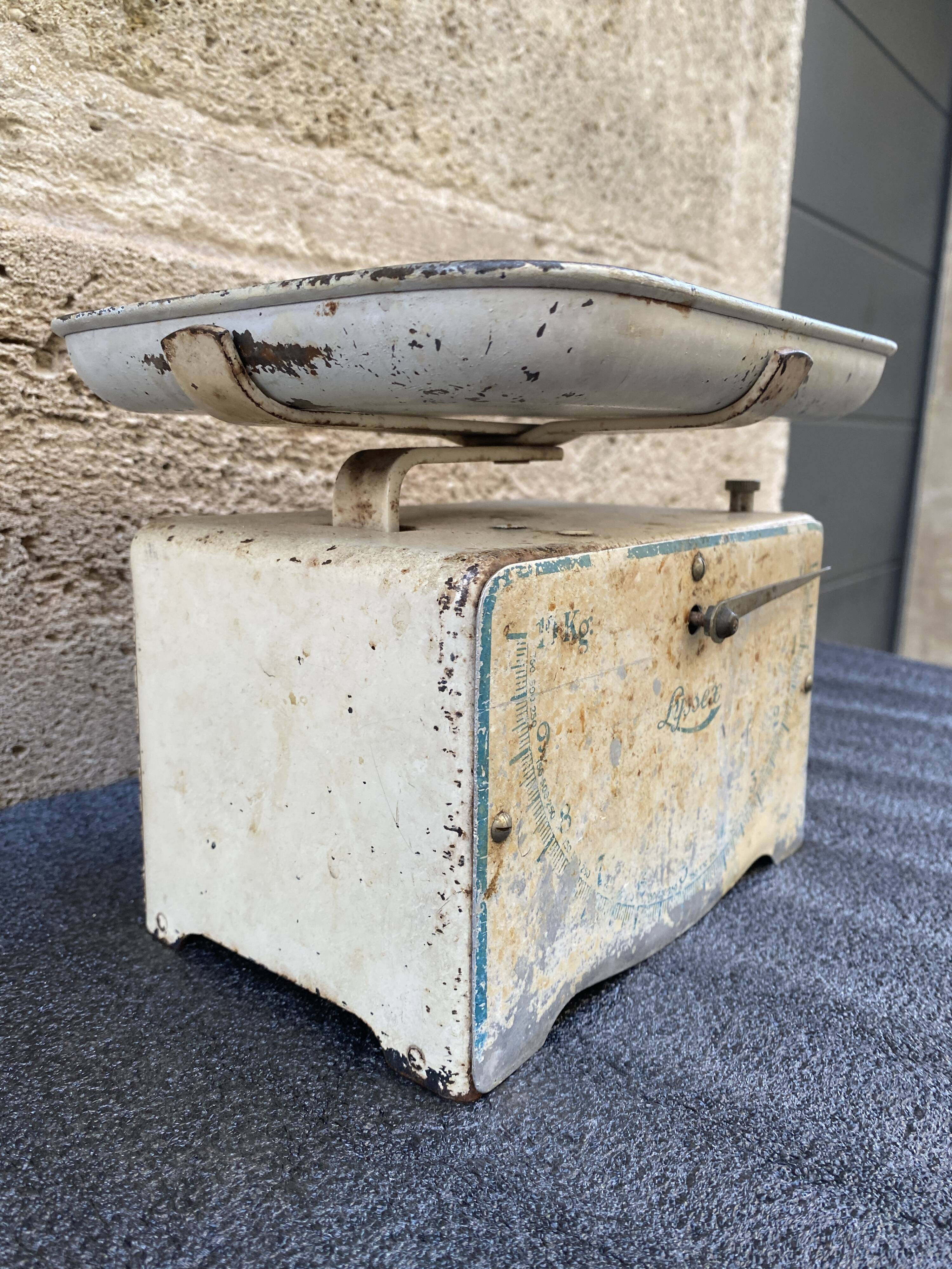 Lyssex household scale