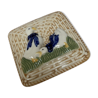 Vintage porcelain jewelry box with geese and slip cane pattern