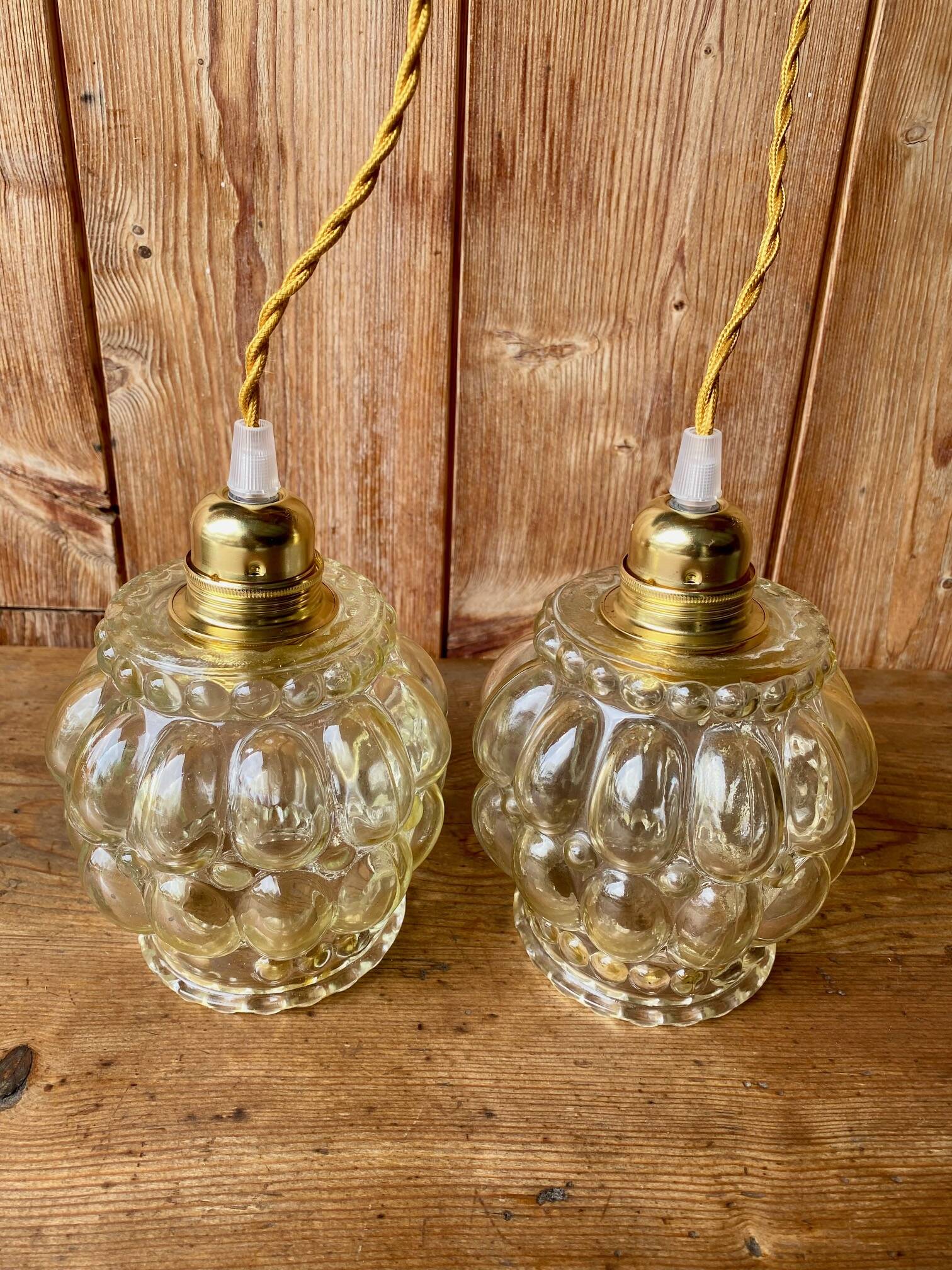 Lot de 2 suspensions baladeuse vintage.