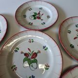 6 antique flat plates in earthenware in good condition.