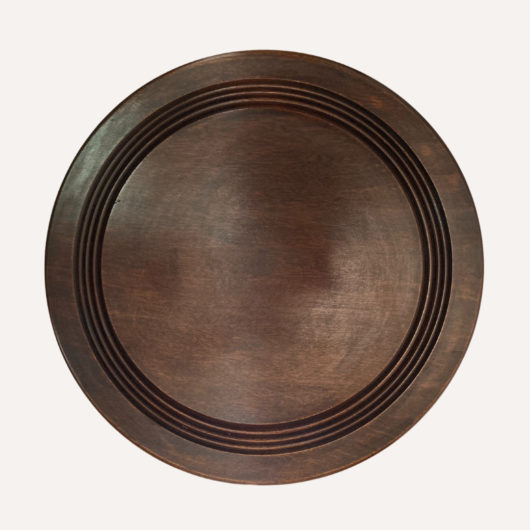 Table basse moderniste en bois tourné, années 1950