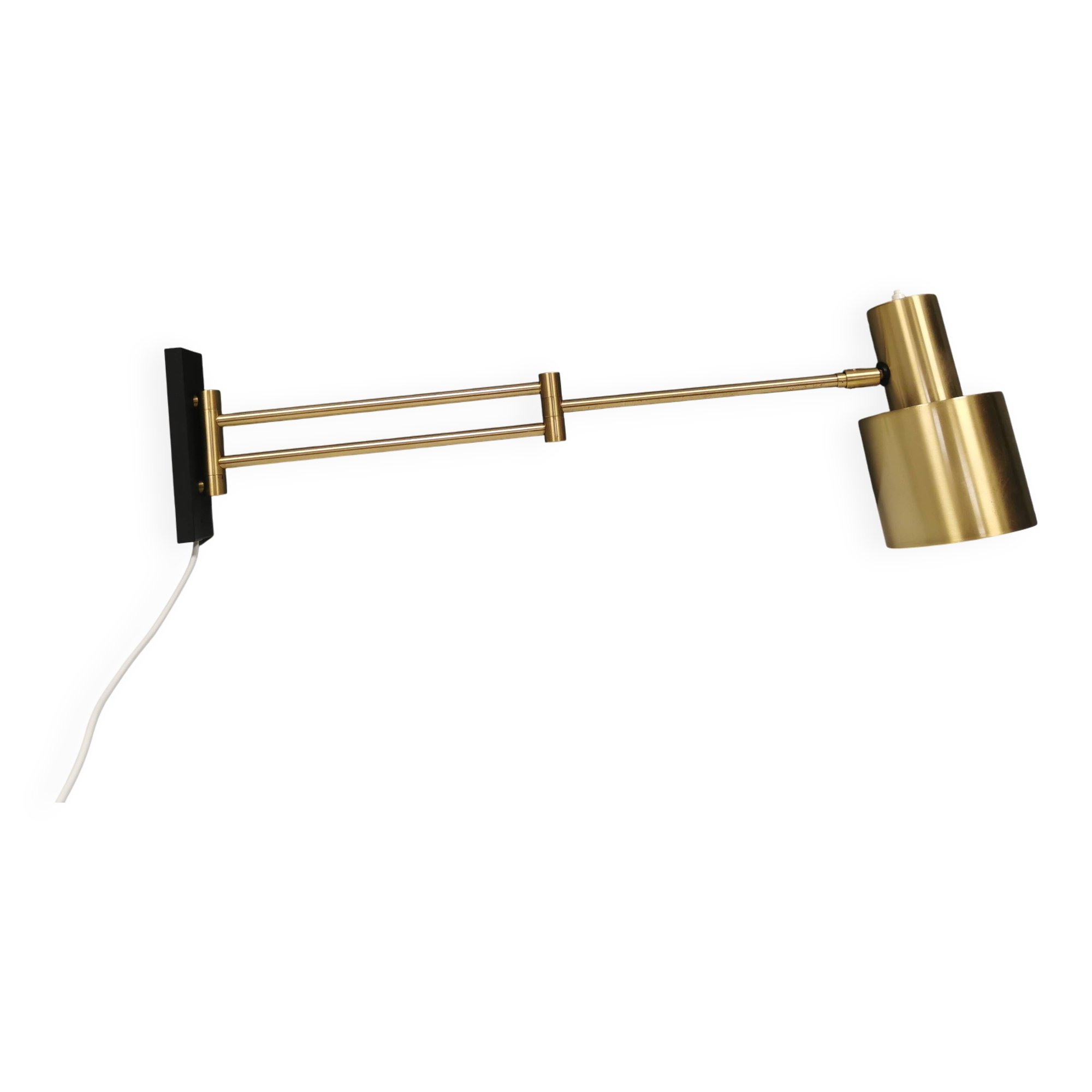 Horisont wall lamps in brass, designed by Jo Hammerborg in 1969, for Danish Fog&Mørup.