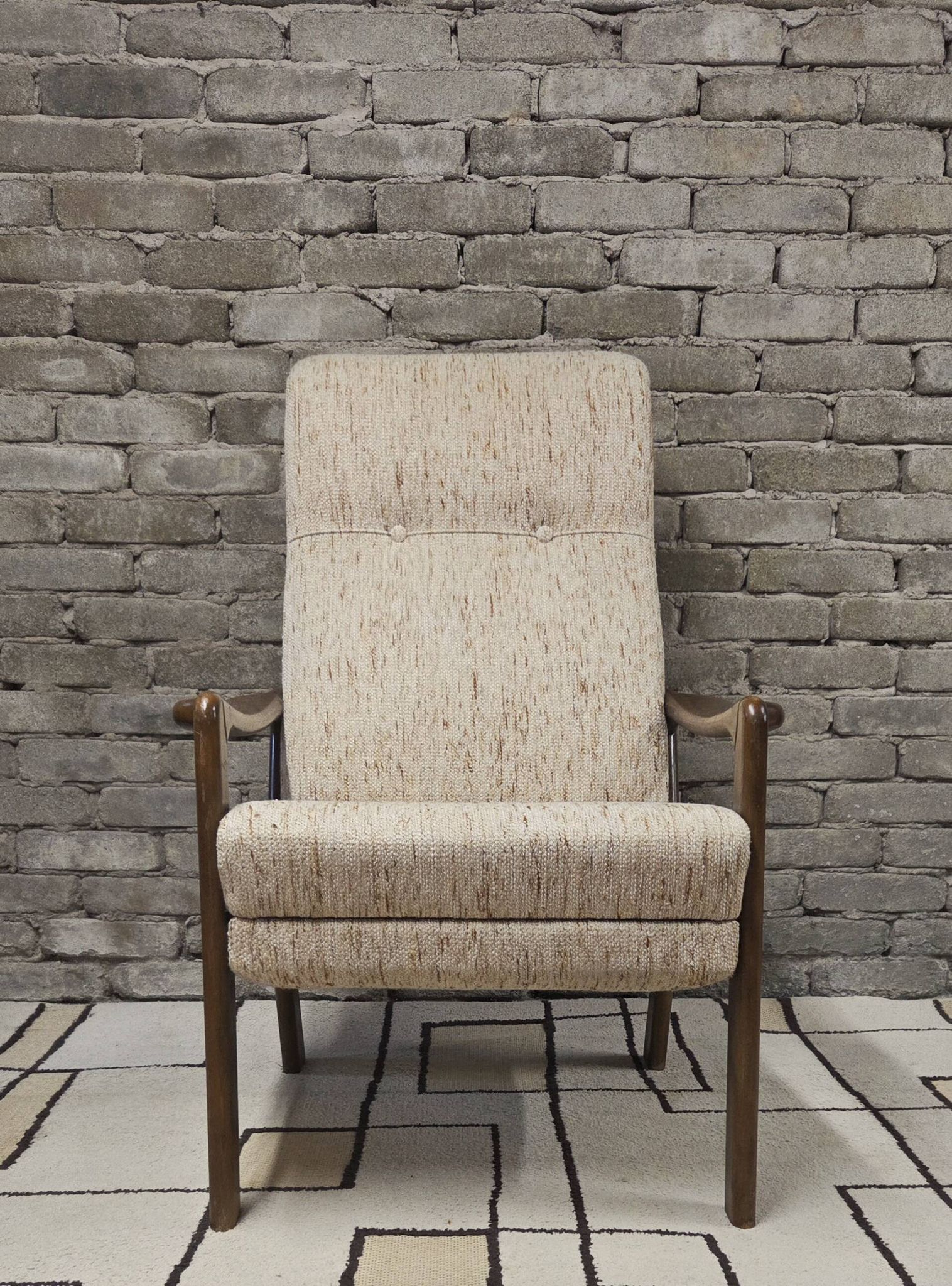 Vintage Scandinavian reclining armchair in curved wood – 1960s/70s