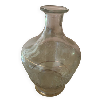 Carafe en verre et décor doré