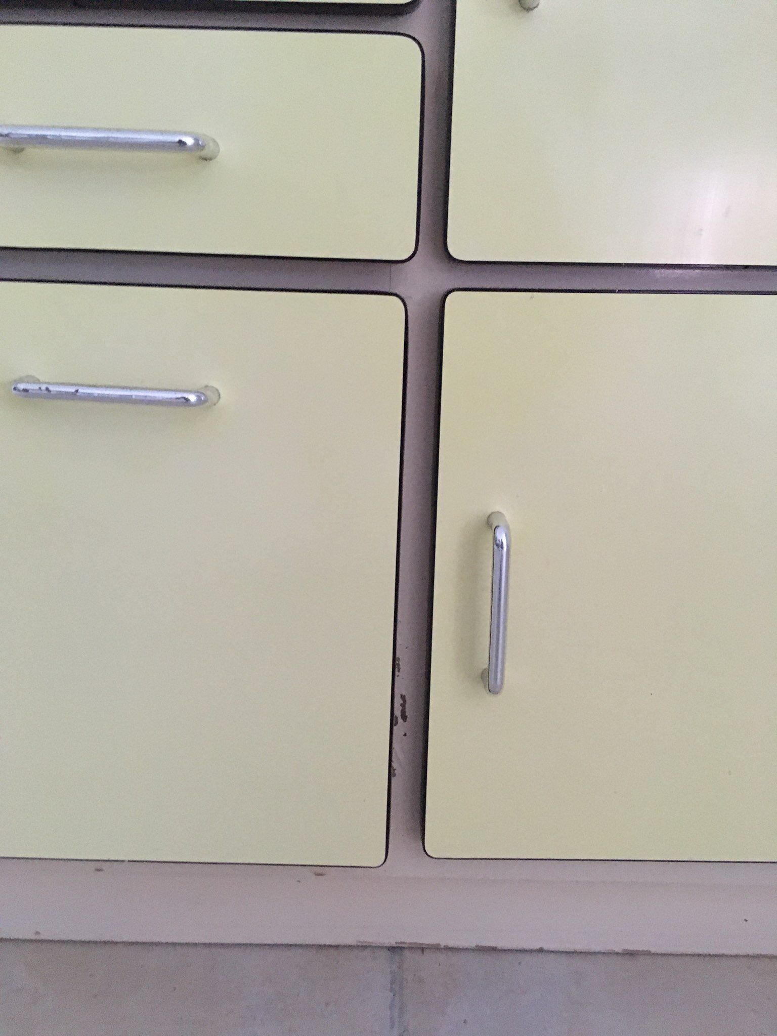 Formica kitchen buffet pale yellow