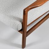 Fauteuil bouclé original Baczyk, restauré, blanc, teck