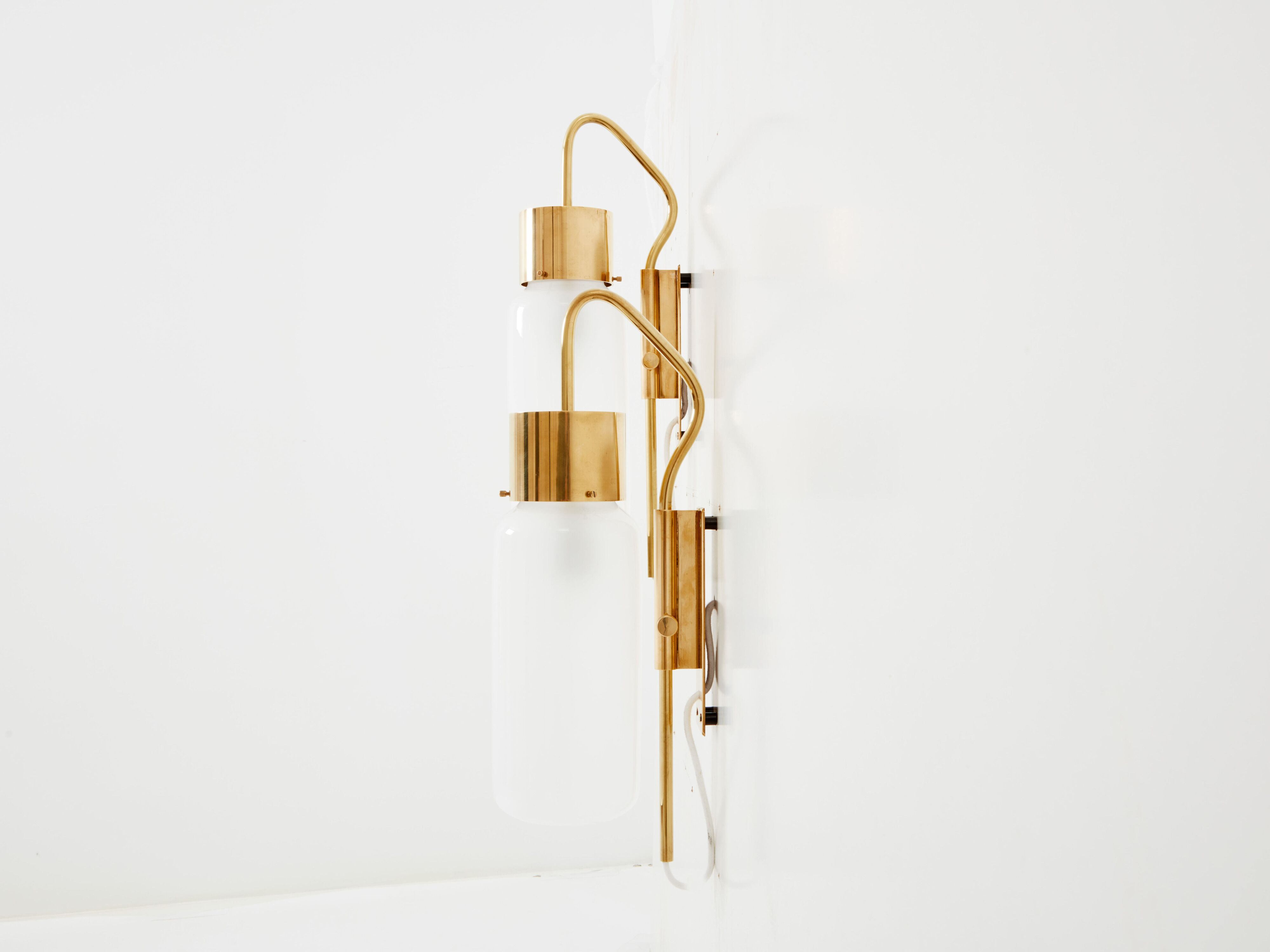 Pair of wall lamps Luigi Caccia Dominioni LP10 brass opaline 1965