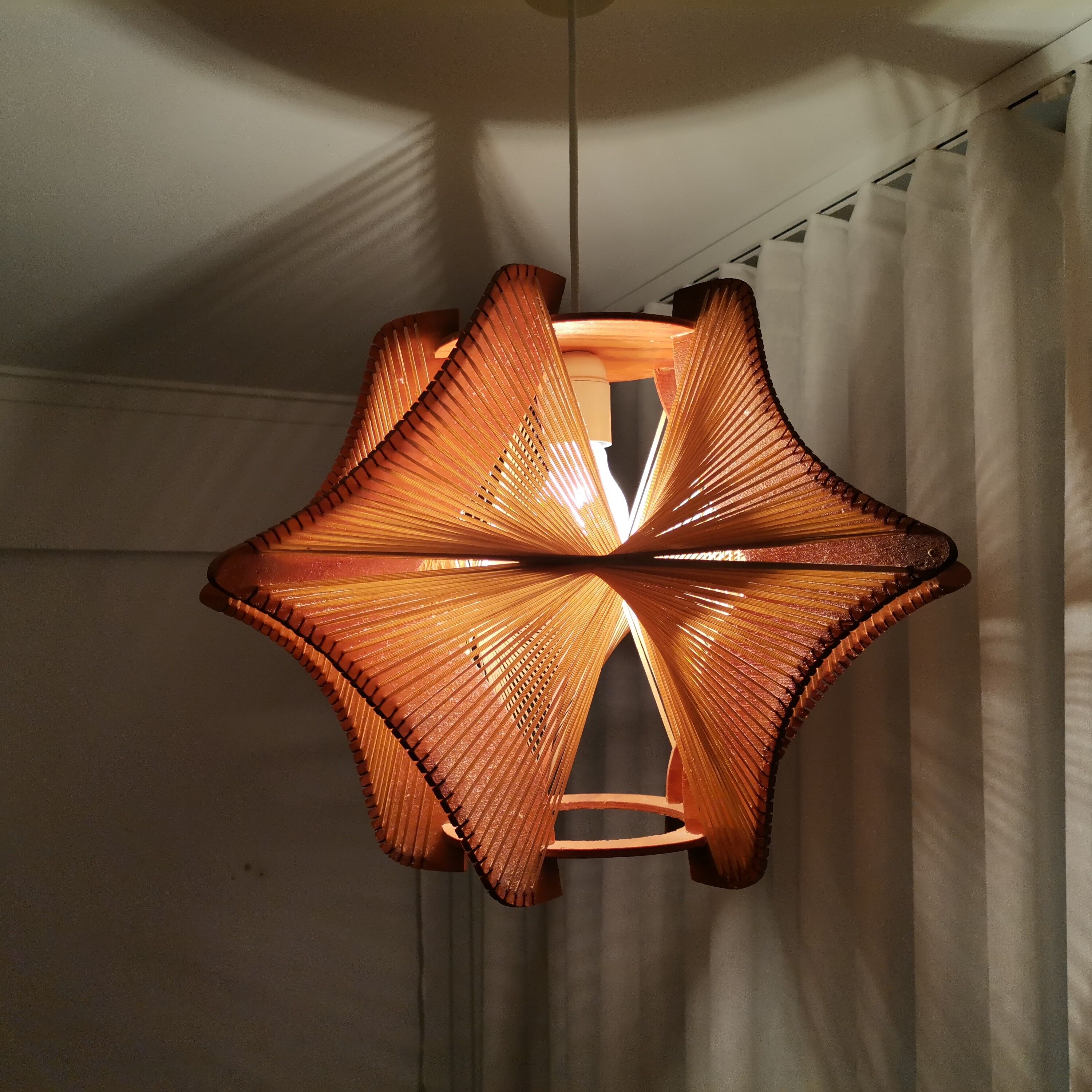Age french 60s mid century wooden pendant