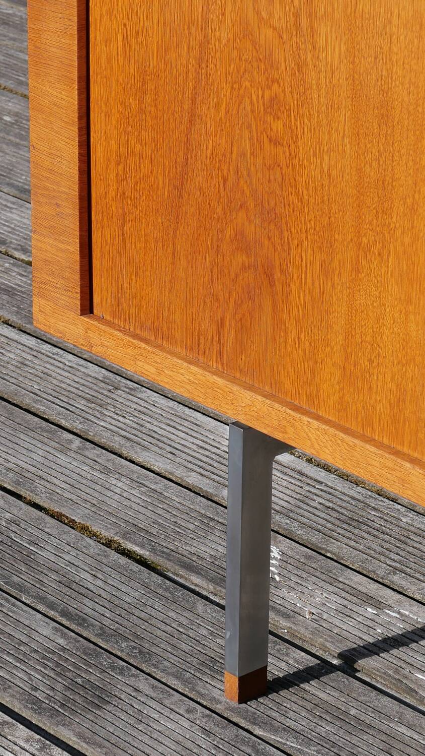 RY25 oak sideboard by Hans J. Wegner, produced by RY Mobler, 1960