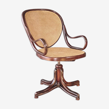 Office screw chair by Thonet 1880