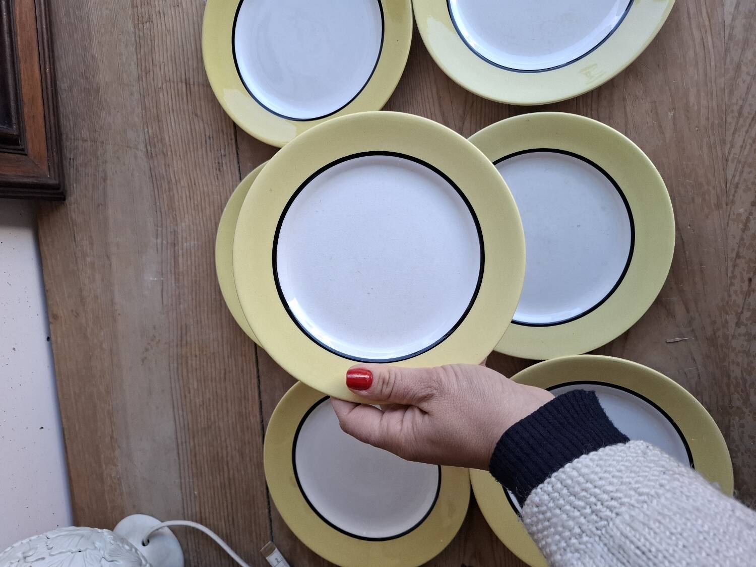 7 vintage l'amandinoise dessert plates