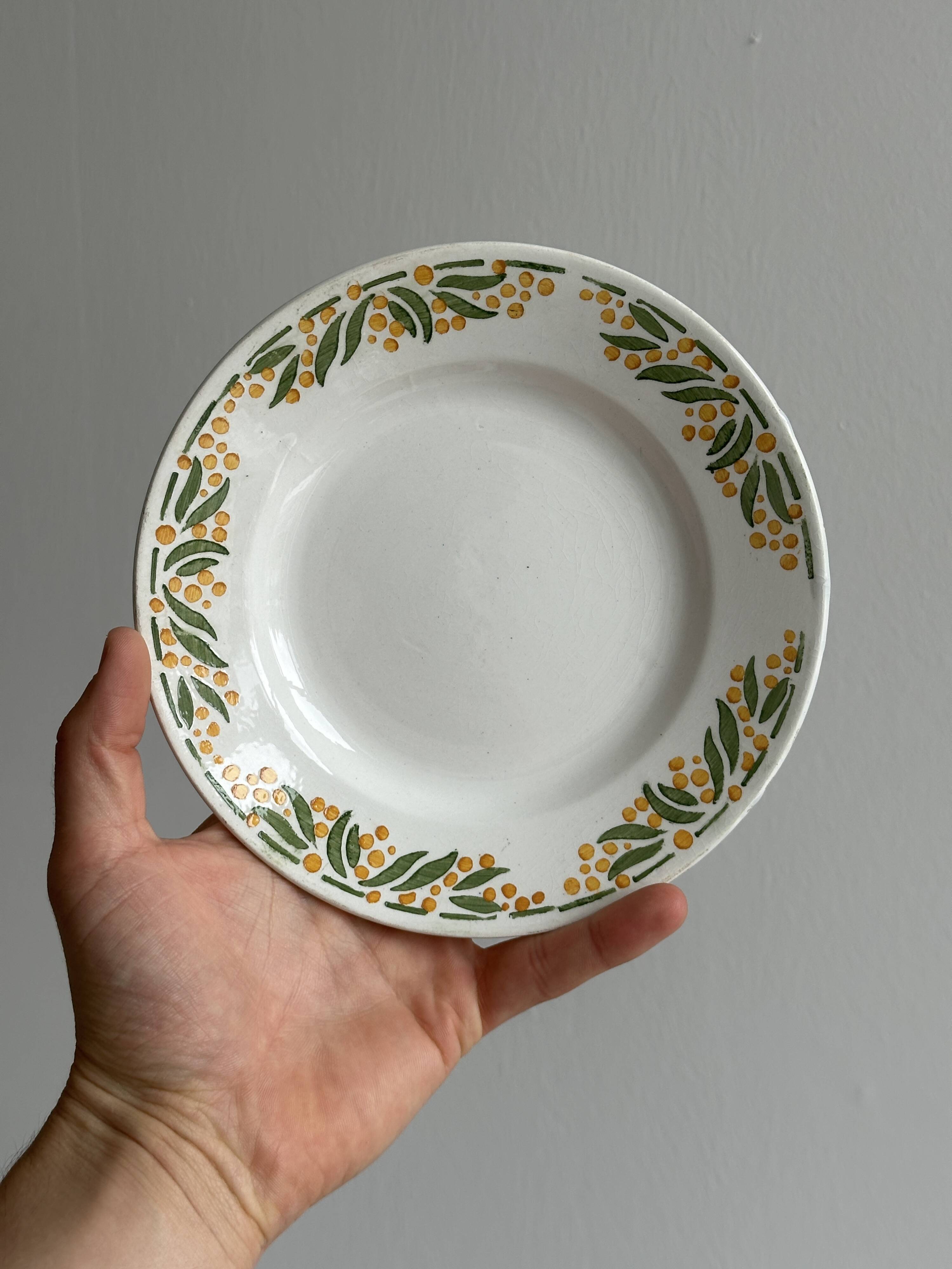 4 ironstone dessert plates