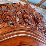 Grande armoire vitrée  et sculptée
