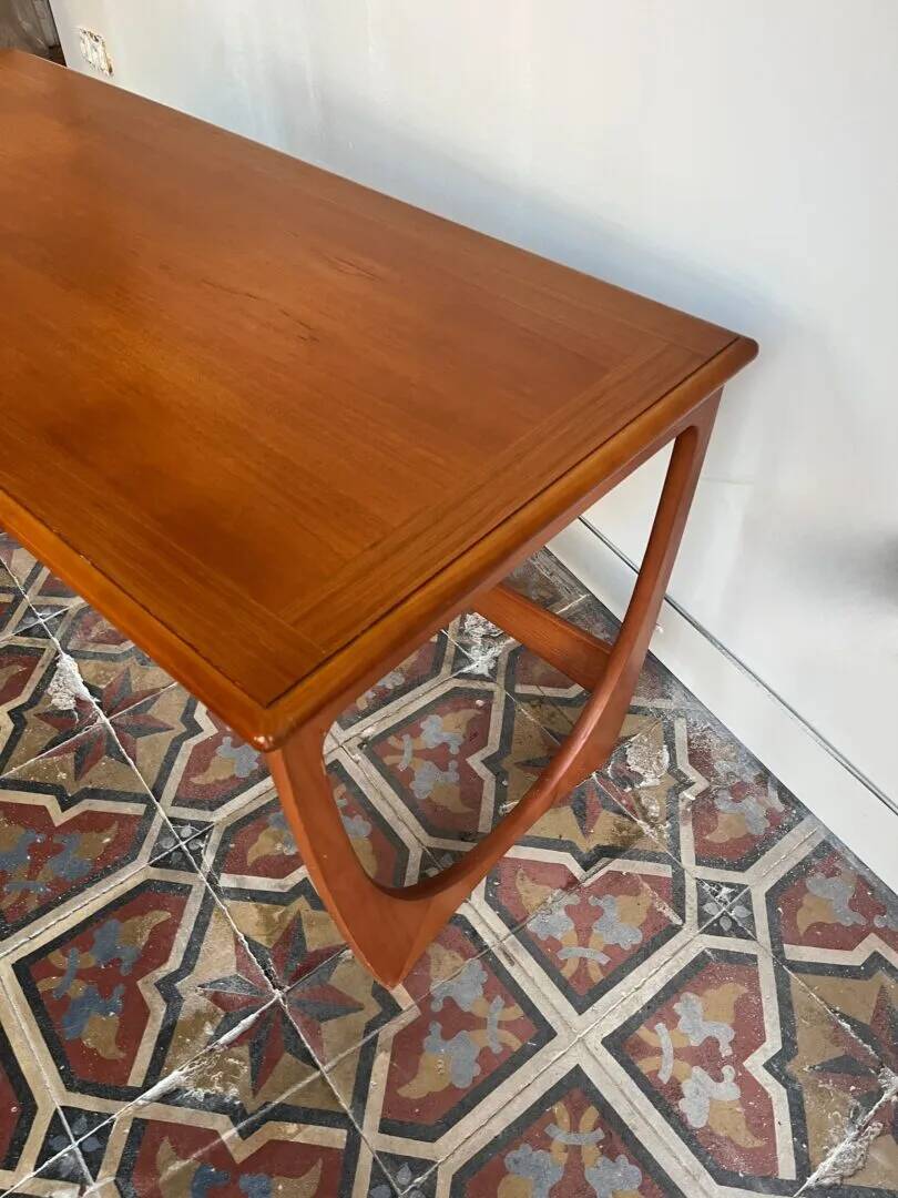 Tables gigognes G-Plan