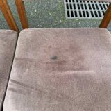 2 Scandinavian Baumann chairs in solid wood and purple velvet, 1960.