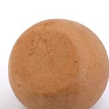Vase boule en grès chamotté signé, années 70