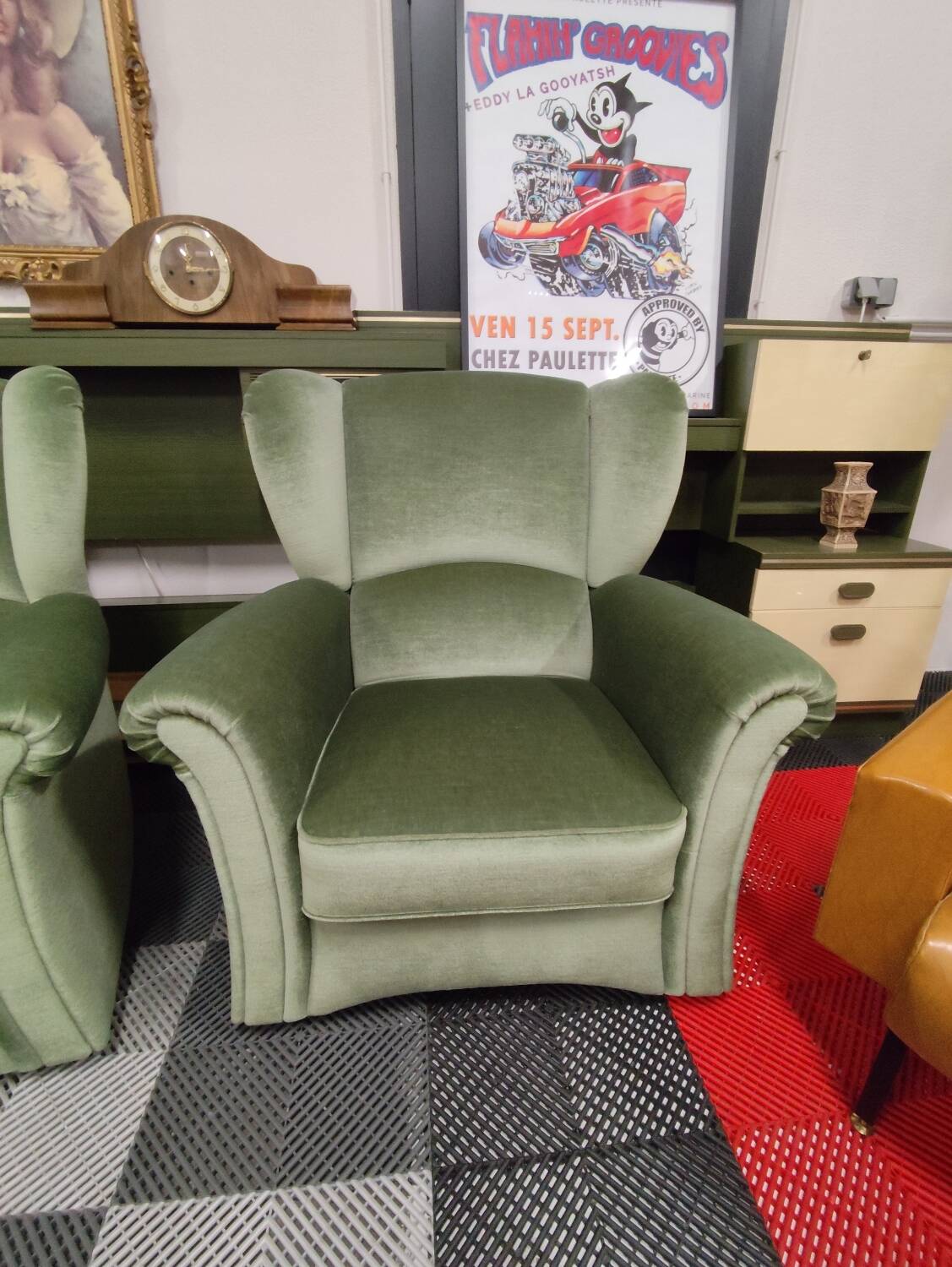 Vintage armchair in light green fabric from the 70s