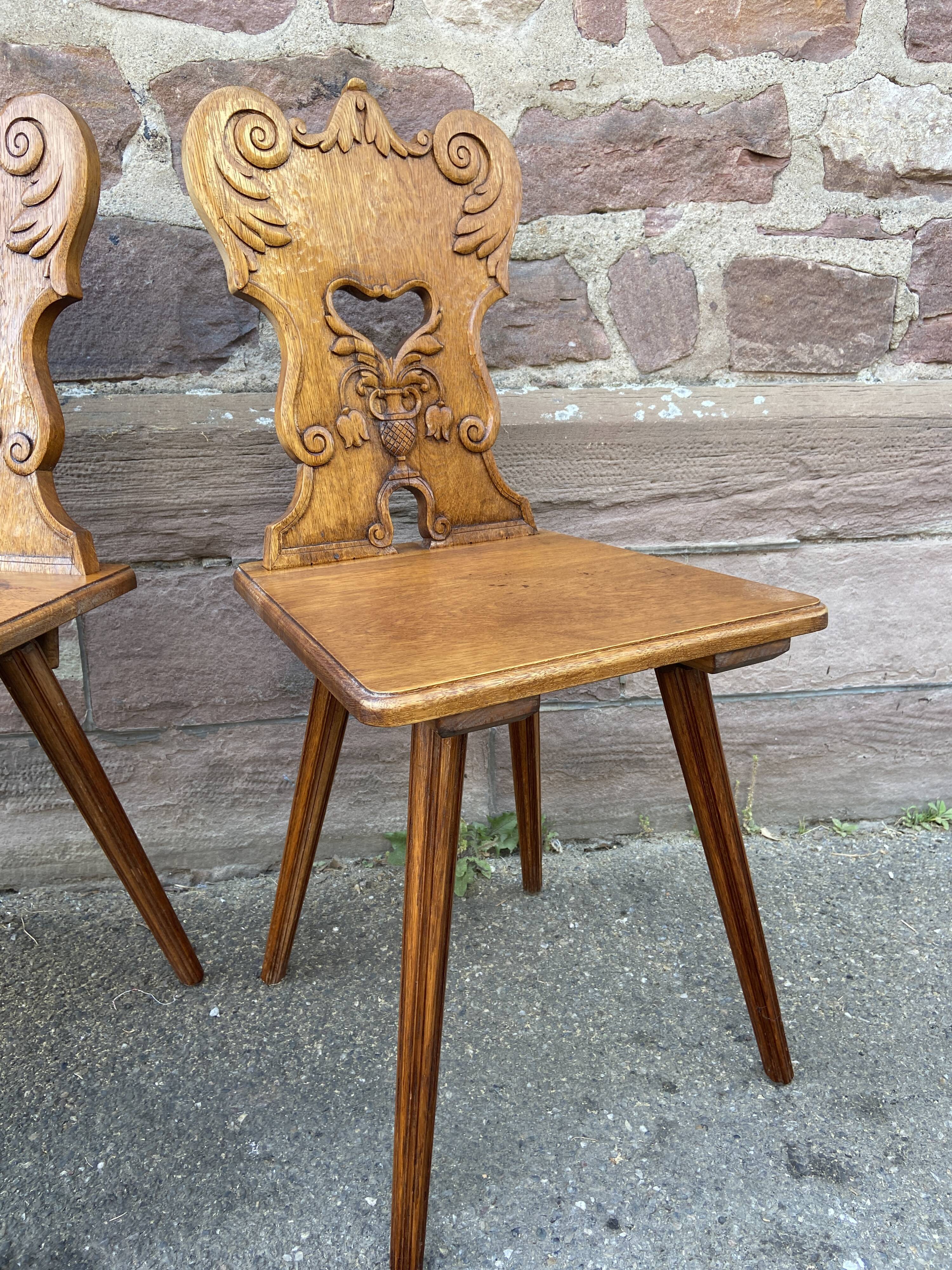 4 Alsatian chairs renaissance 1950 in carved oak