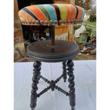 Napoleon III piano stool