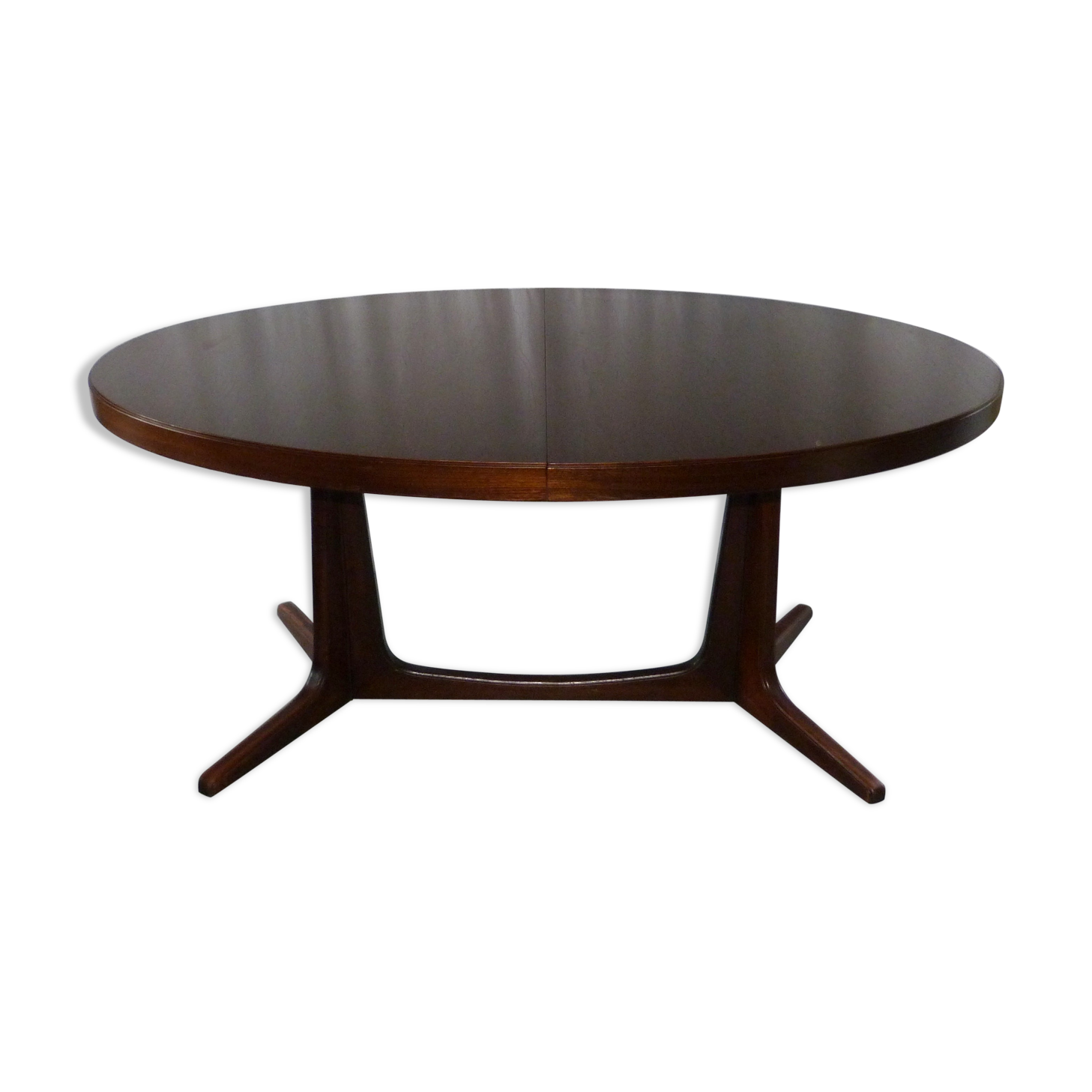 Baumann oval table