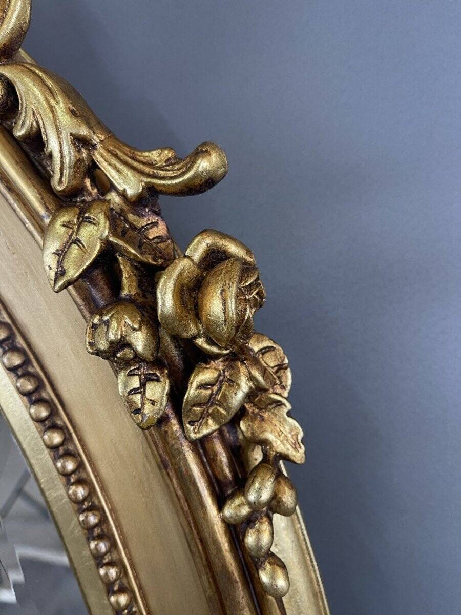 Miroir ovale en bois doré Napoléon III