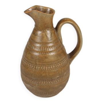 Pitcher