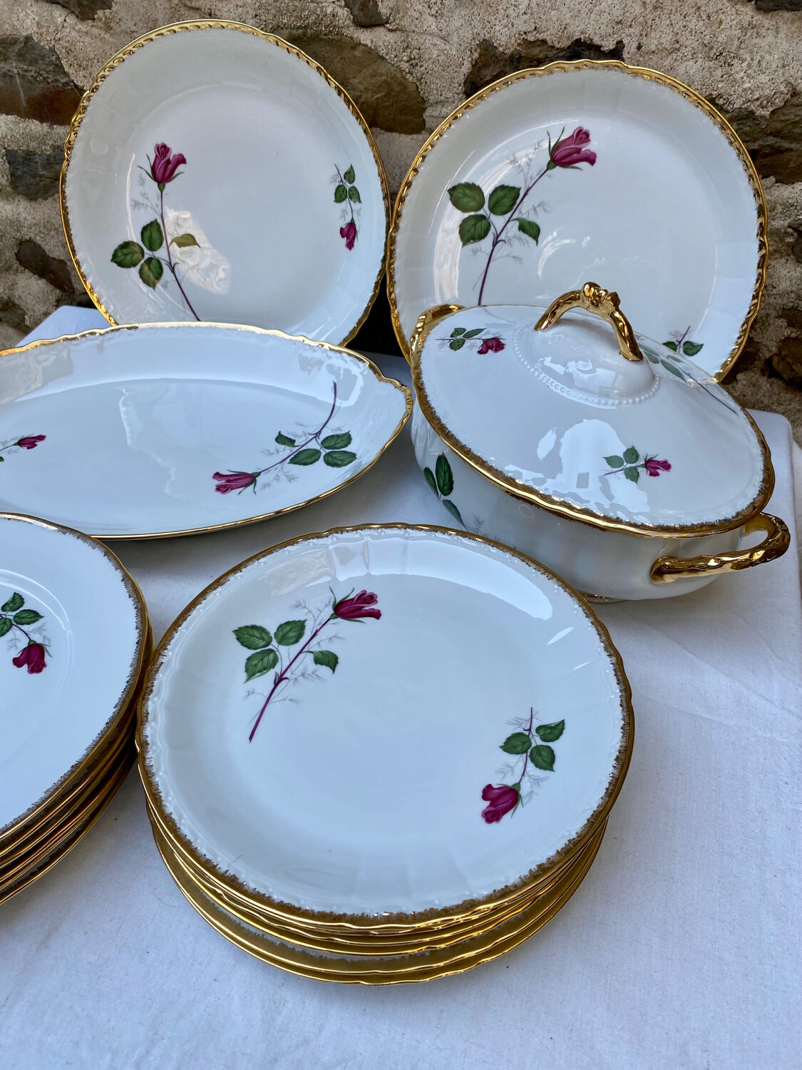 Service de table Berry roses en porcelaine