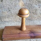 Coat rack with 6 wooden hooks