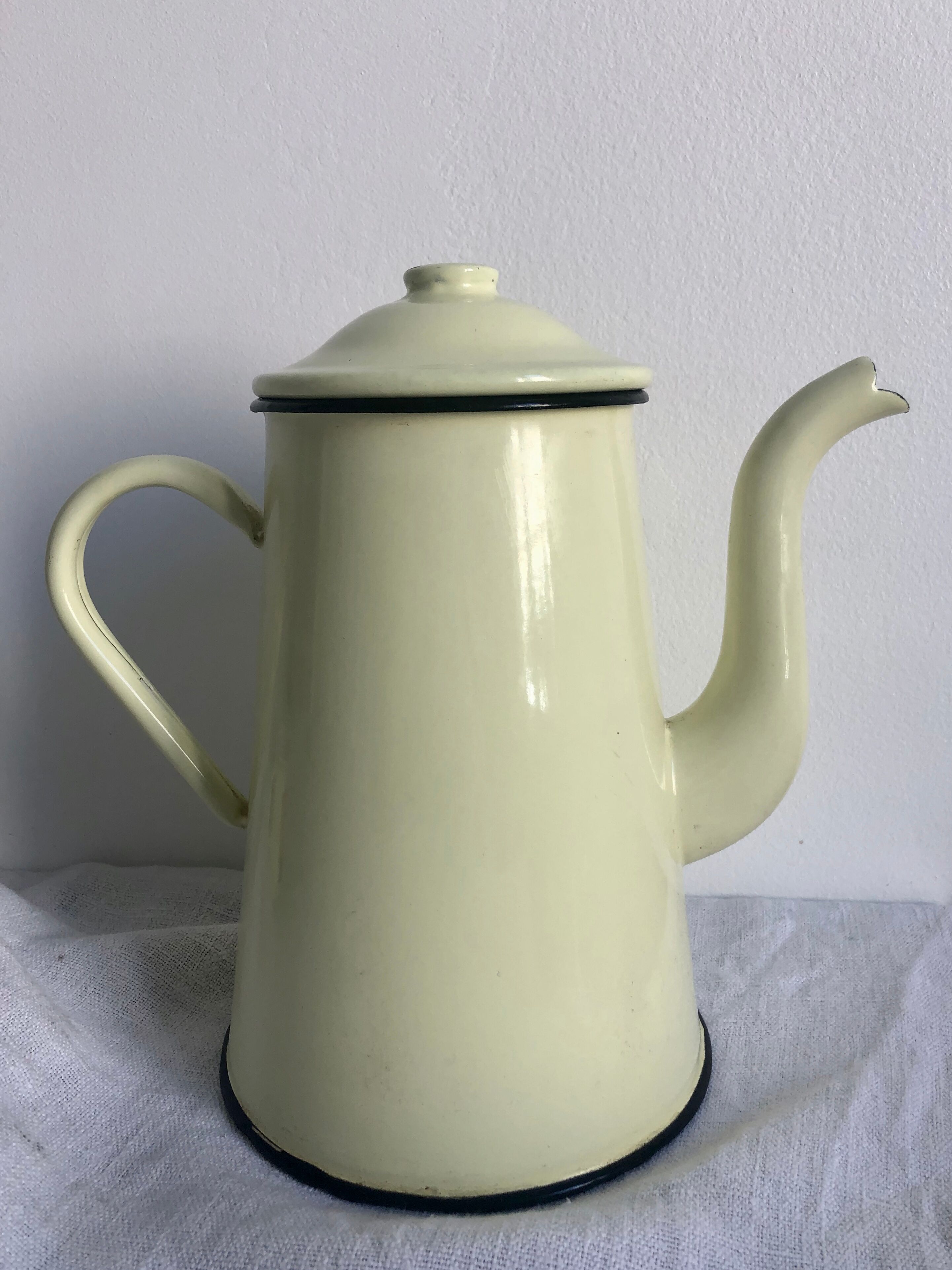 Cafetière tôle émaillée