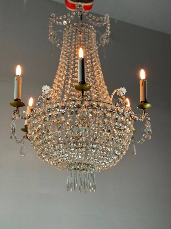 Lustre sac de perle en cristaux taillés vers 1900