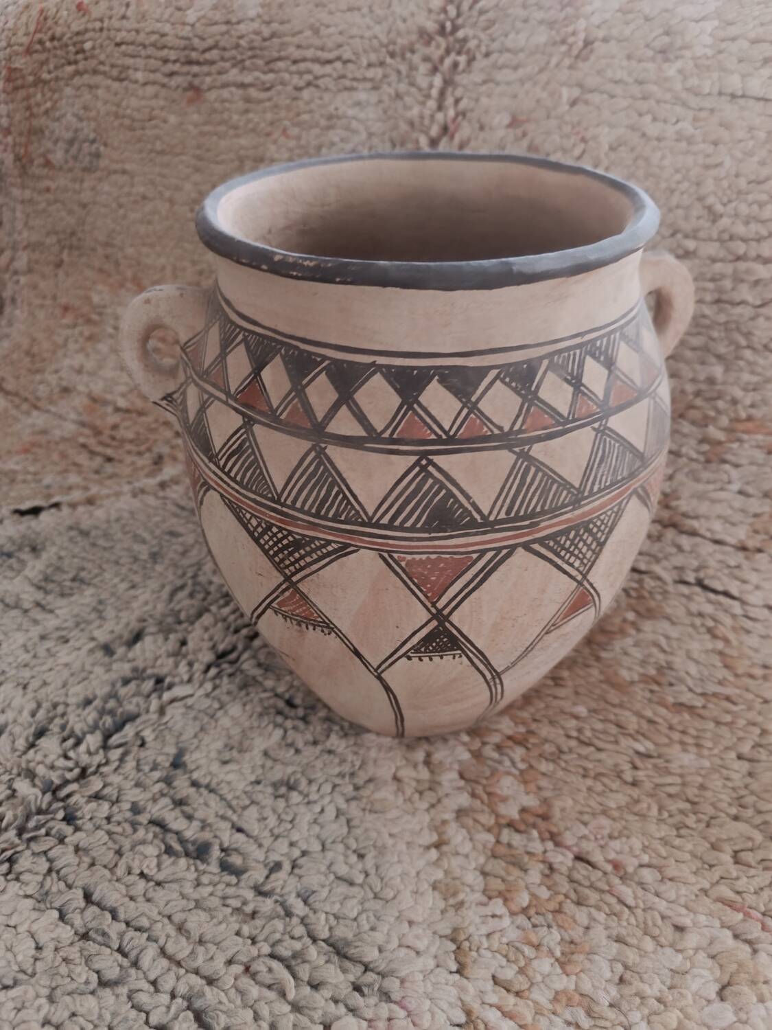 Berber pottery tribute Béni Saïd North of Morocco 31cm H