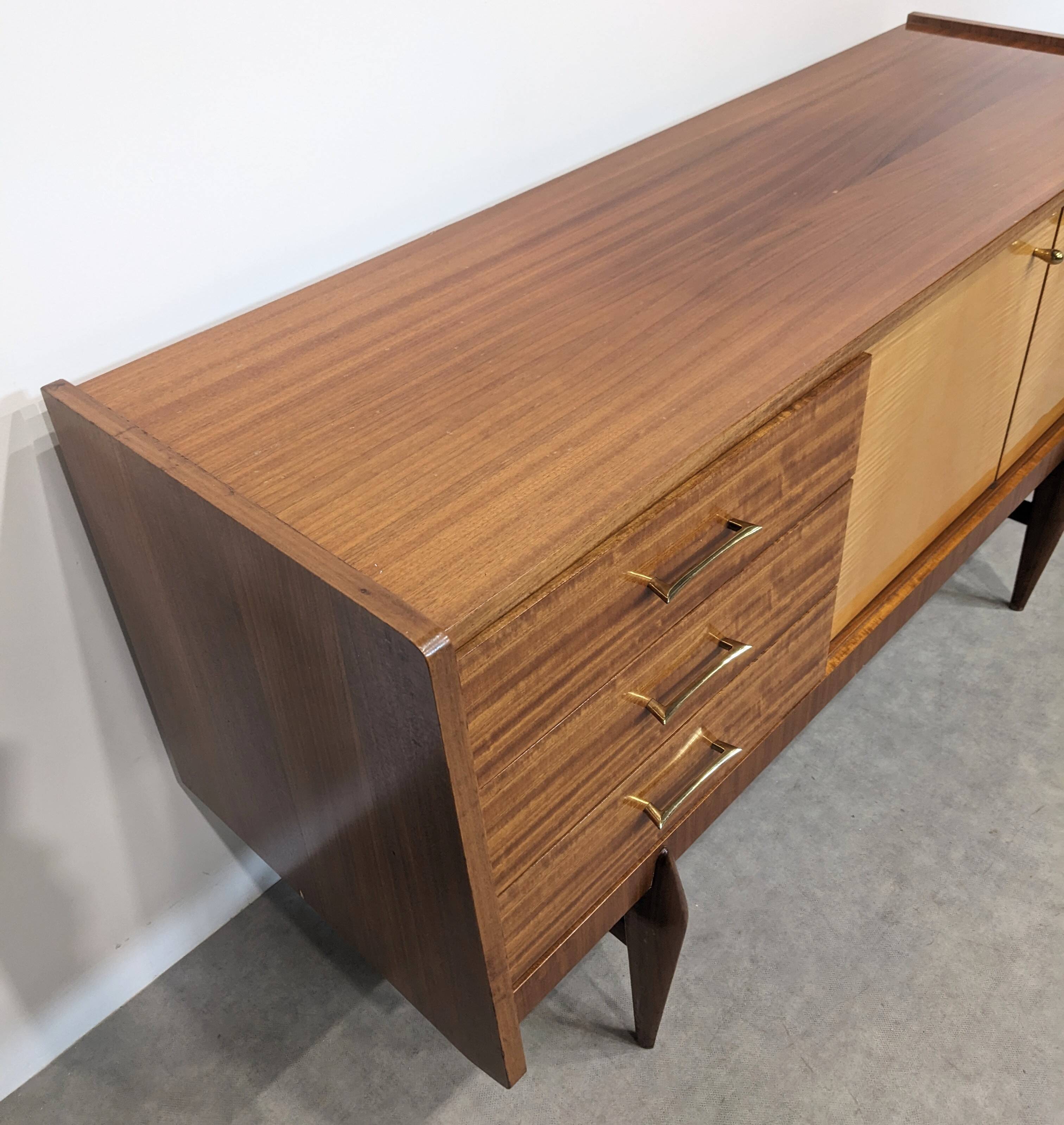 Pretty vintage sideboard