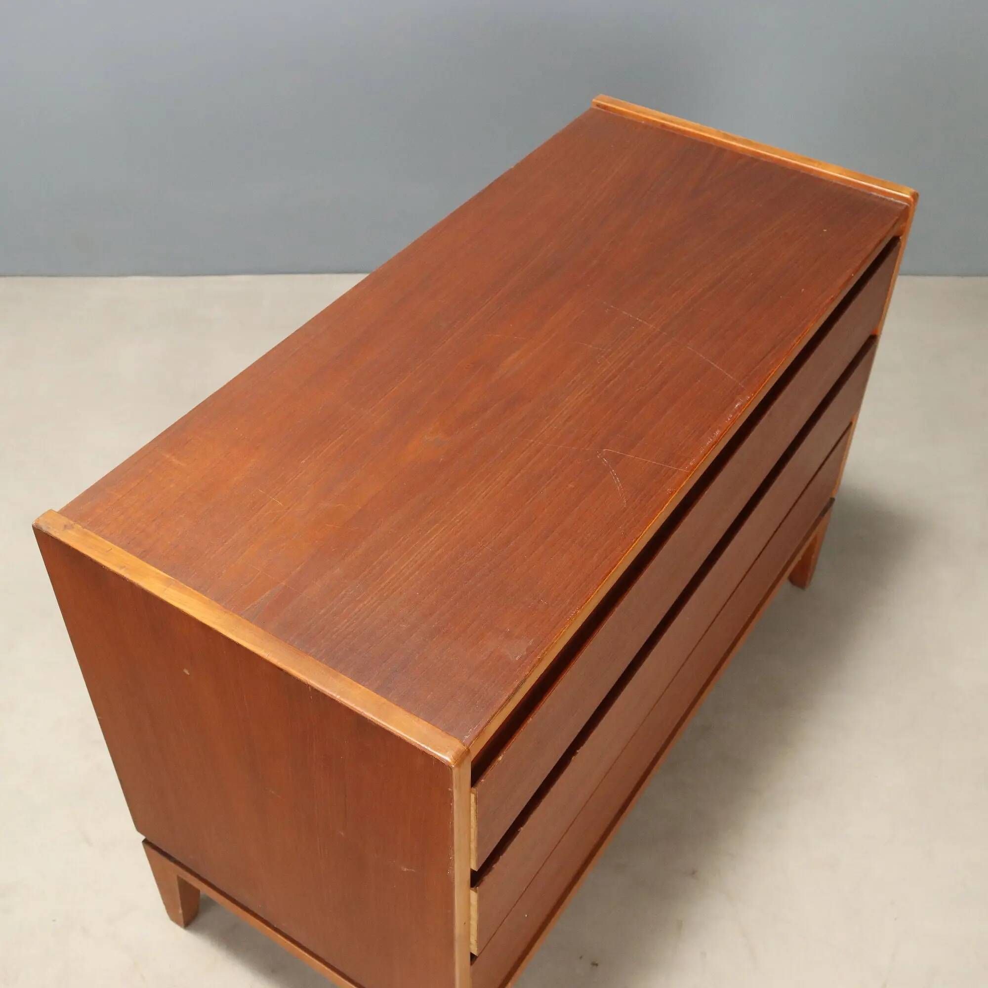 Commode vintage en teck à 3 tiroirs, design Italie, années 1960
